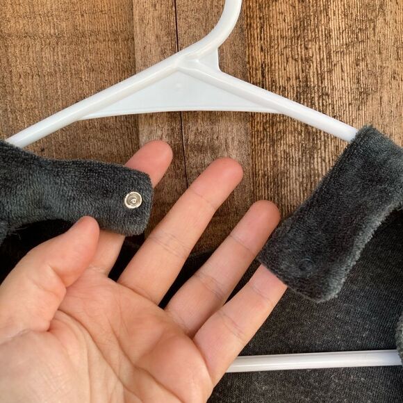 Urban Outfitters Out From Under Velvet Open Back Snap Neck Grey Body Suit - Picture 7 of 7